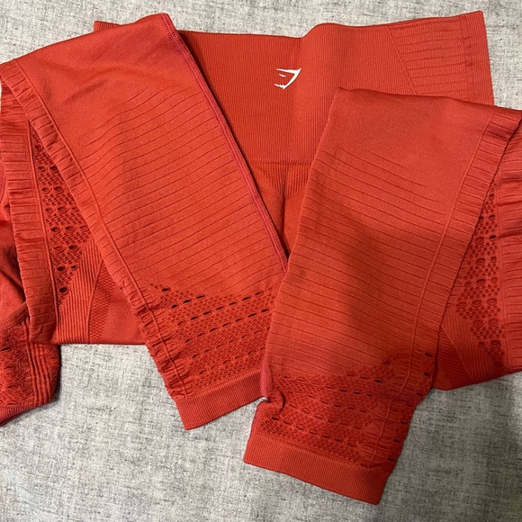 Gymshark Energy Seamless Leggings AND Sports Bra Size Medium - Picture 2 of 7